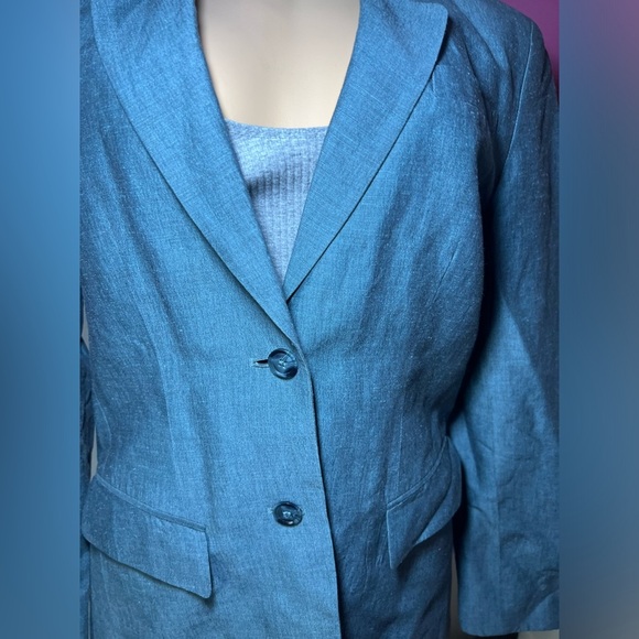 Elegant Blue Women's Blazer - Picture 6 of 10